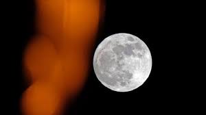 Supermoon adalah saat posisi bulan purnama yang terjadi dekat perigee syzygy. 4 Fakta Bulan Purnama Worm Moon Yang Akan Muncul Hari Ini Di Beberapa Lokasi Global Liputan6 Com