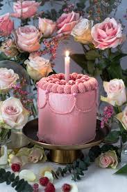 Mürbteig aus butter, zucker, ei, mehl und backpulver. Von Den Leibspeisen Legendarer Frauen Einer Buttercremetorte A La Marie Antoinette Buchrezension La Crema