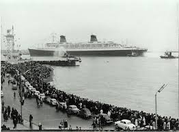 Arrivee Au Havre Paquebot Bateau De Croisiere Le Havre