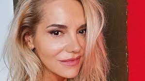 Jul 01, 2021 · první plastiku prsou prodělala karla v devatenácti letech. Dara Rolins Vydesila Sve Fanousky Novou Plastikou Tajny Zakrok Na Ukrajine Sip