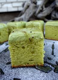 Avocado kuchen vorsichtig aus der form stürzen und ganz abkühlen lassen. Avocado Limetten Kuchen Mit Kiwi Sauce Sugarheaven