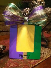 Sassy Decor And More Llc Mardi Gras Crafts Mardi Gras Decorations Mardi Gras Beads