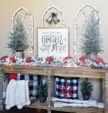 20 Fresh Christmas Entryway Decorating Ideas 2020 Page 20 Of 27 Newyearlights Com Farmhouse Christmas Decor Christmas Entryway Country Christmas Decorations