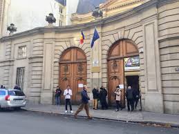 Începând cu 8 decembrie, ambasada republicii federale germania, inclusiv secţia vize şi consulară, va fi situată pe strada a. Coronavirus La Ambasada Romaniei La Paris