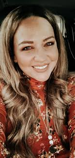 Difference between the two hair spritzers???