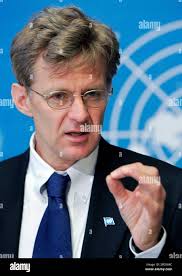 Jan Egeland, U.N. Under-Secretary-General for Humanitarian Affairs and  Emergency Relief Coordinator, speaks during a press conference after his  returning from a mission to Sudan and Chad at the UN headquarters in Geneva,