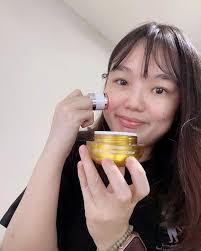 Making my skin fair and translucent with @meditherapy.sg Vita Real Toning  Laser Cream together with the Led device. It helps to improve the dark  spots & dull skin and moisturising my skin