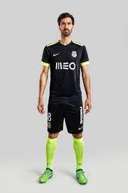 The club is named after the ave river, which flows through the town and into the atlantic ocean. Nike Rio Ave 18 19 Away Kit Team Wear Nike Rio