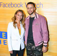 Stephen curry's mom did not like his son's use of profane language. Stephen Curry S Mom Sonya Poses In Printed Midi Dress And Fans Say She Looks Gorgeous