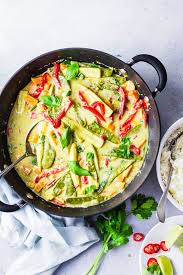 This Thai Green Curry Vegan Is A Great Dish To Rustle Out On Weeknights So Much Bet Green Curry Recipes Green Curry Recipes Vegetarian Green Curry Vegetarian