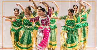 Thought i'd share a short dance demo i did with the bollywood/western fusion dance group i'm in (i'm there on the right). Bollywood Dance Classes Benefit Your Body With Bollywood Dancing