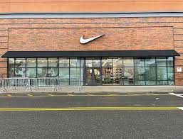 Complete mirror installations, removals, repairs and custom fabrication. Nike Unite East New York