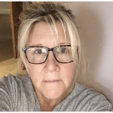 Daisy Dowd's Instagram, Twitter & Facebook