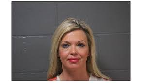 Leigh Bauman's Instagram, Twitter & Facebook