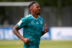 The former girlfriend of jerome boateng has been found dead. Man City Dan Psg Siap Ramaikan Perburuan Jerome Boateng Okezone Bola