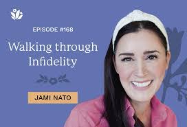 Elisa Ryan's Instagram, Twitter & Facebook