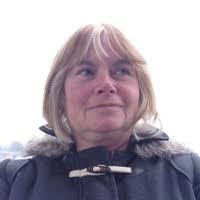 Yvonne Hewitt's Instagram, Twitter & Facebook