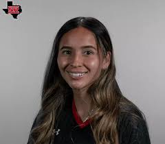 Amanda Acuna's Instagram, Twitter & Facebook