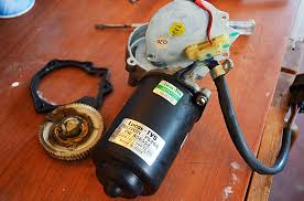 Agad na isinasalin ng libreng serbisyo ng google ang mga salita, parirala, at web page sa mahigit 100 pang wika mula sa english. Motor Rosak In English Human Test