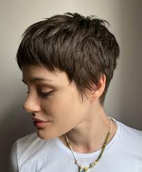 50 Short Pixie Cuts for Your New Look