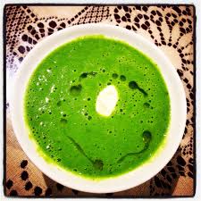 No Kfc Delivery Had To Settled With Greeny Food Pea Pesto Soup W Creme Fraiche Mealforameal Instafood Peas Mint Pesto Ny Food Pesto Soup Pea Pesto