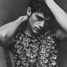 nueva foto de shakira junto a los youtubers ben azelart y cam huff. ¿será  que la veremos en uno de sus videos?