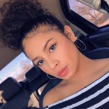 Esmeralda Olmos's Instagram, Twitter & Facebook