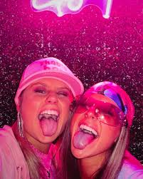 LIVV!! (@oliviacorleyy) • Instagram photos and videos