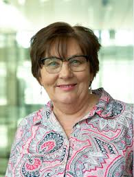 Paula Stanton, our Midwifery Unit Manager, was a finalist for our 2018  Community First Award. 😊 Paula was chosen because she consistently puts  the community first through her role as Midwifery Unit