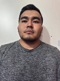 Hola buenas noches les pido de favor su ayuda para ayudar a encontrar a los  integrantes del grupo LOS JUNIORS DE MONTERREY 5 músico y un chofer Los  nombres son Luis Nefaki