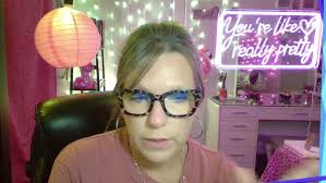 Kortney Johnson📖📚 (@kortneyjohnson1) është LIVE