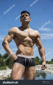 Handsome Hot Young Bodybuilder Shirtless Trunks Stock Photo 269085311 |  Shutterstock