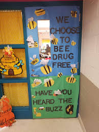 Take wreaths, twigs, berries, vegetables and fruit you love and start you work! Red Ribbon Week Door Decorating Contest