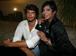 Em jeito de homenagem, o socialite partilhou com os seguidores uma fotografia do homem a quem ainda. Ainda Se Lembra Como Era Jose Castelo Branco Antes De Casar Com Betty Grafstein Nacional Flash