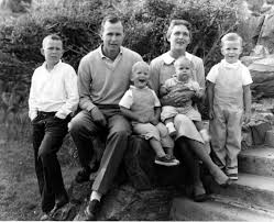 Jeb bush is the former florida governor who unsuccessfully ran against trump in 2016 to be the republican as well as george p, the couple have two other children: In Texas A Focused Jeb Bush Stood Out From The Crowd The Texas Tribune