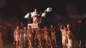 梵天”手にした人には福が…伝統の初寅祭、3年ぶり「青年裸神輿」復活 福島 | TBS NEWS DIG