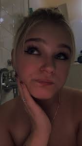 Can I text you? 👻