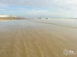 Onze camping ligt aan de rand van een bos van 1000 hectare, in een park vol bloemen en bomen. Les Sables D Olonne Rentals For Your Holidays With Iha Direct