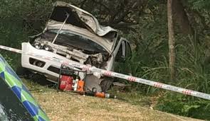 Un micro de larga distancia volcó durante la madrugada de hoy en la ruta 2, en el kilómetro 141, a la altura de lezama, sentido a mar del plata. Accidente Fatal En Berisso Un Hombre Perdio La Vida Al Chocar Contra Un Arbol Diario Hoy En La Noticia