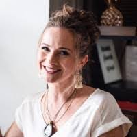 Wanda Lyda's Instagram, Twitter & Facebook