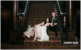 36 Trendy Ideas For Wedding Photos Indoor Ideas Indoor Wedding Photos Wedding Photos Poses Wedding Photography Poses