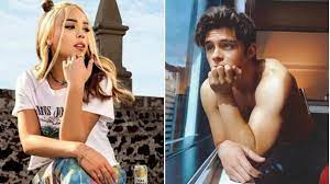 Danna paola con sobrecamisa con estampado de cuadros. Eykx Nkbtjodym