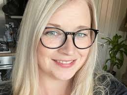 Doreen Butler's Instagram, Twitter & Facebook