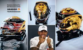 Trouvez les lewis hamilton helmet images et les photos d'actualités parfaites sur getty images. Lewis Hamilton To Wear Special Gold F1 Helmet For Abu Dhabi Grand Prix Daily Mail Online
