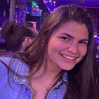 Hannah Messinger's Instagram, Twitter & Facebook