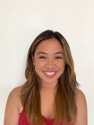 Kara Travis's Instagram, Twitter & Facebook