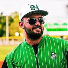 Bryce Shafer's Instagram, Twitter & Facebook