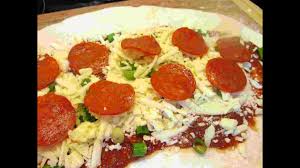 Italian Stromboli Frozen Bread Dough Boli Recipe Video Easy Italian Recipes Roasted red peppers, sun dried tomato, shrimp, spinach, minced. easy italian recipes