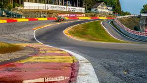 Formel 1 på spa med tilskuere. The Classic Formula Circuit De Spa Francorchamps