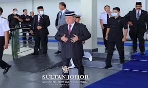 Penyampai astro awani, dzulfitri yusof dan nazri kahar mengupas perkembangan politik semasa negara bersama pakar perlembagaan persekutuan dan peguam kanan. Malaysiakini Darurat Raja Raja Melayu Bersidang Di Istana Negara